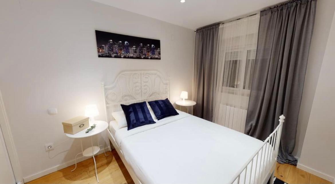 Edsam Brown Madrid Apartman Kültér fotó