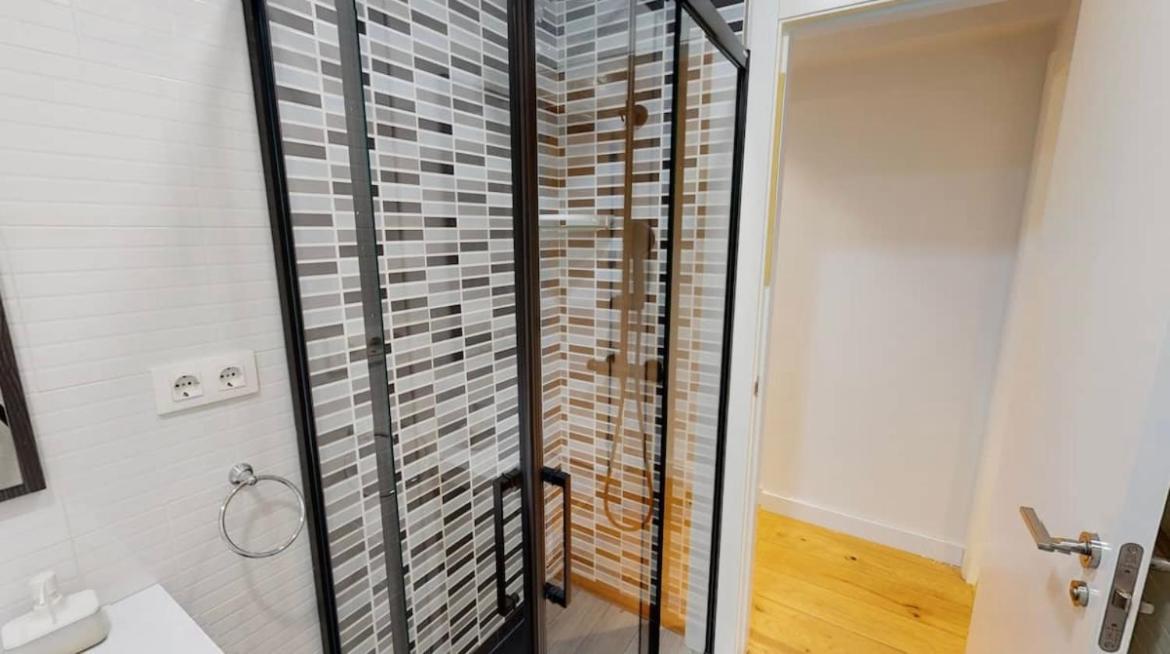 Edsam Brown Madrid Apartman Kültér fotó