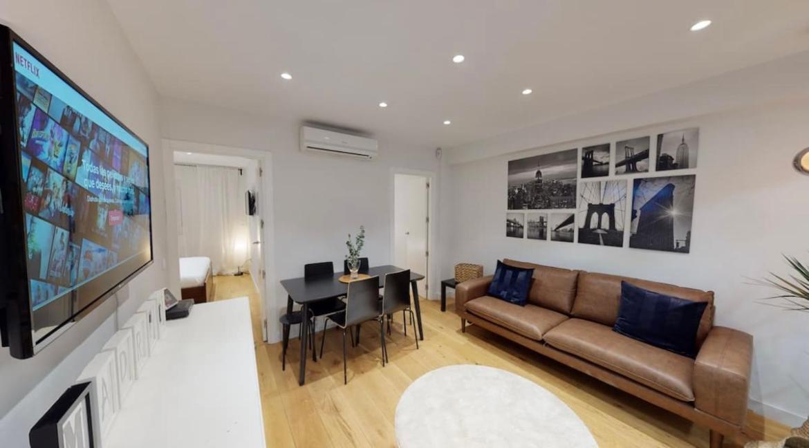 Edsam Brown Madrid Apartman Kültér fotó